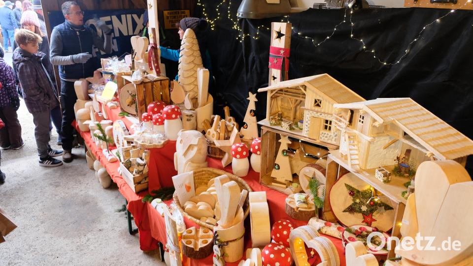 Krippenkunst im Stadel: Ein steter Hingucker beim Hobbykünstlermerkt. Bild: do