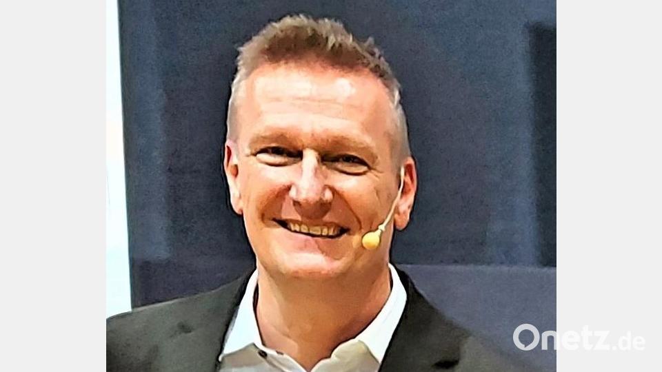 &quot;Machen Sie es von ganzem Herzen. Es muss ein Feuer sein!&quot; (Spitzenmanager Reinhard Dischner) Bild: lg