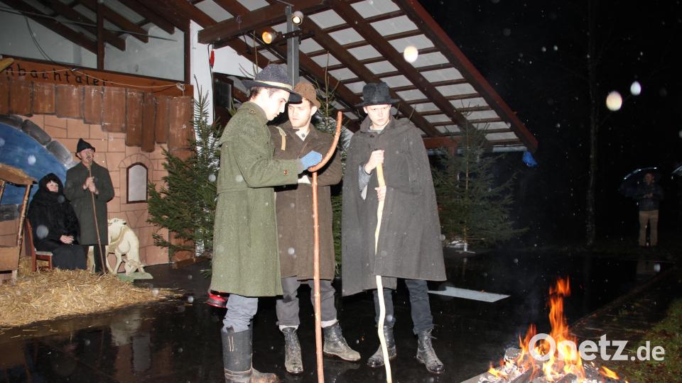 Das Hirtenspiel ist alljährlich der Höhepunkt der Waldweihnacht der Trachtler am Buchberg. Heuer bildet es den Abschluss der ersten doppelten Waldweihnacht am Buchberg. Archivbild: ads