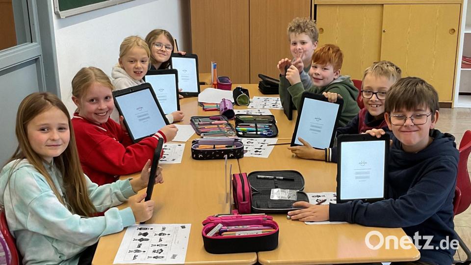 Bei einem Workshop lernten die Dritt- und Viertklässler der Grundschule Mähring den richtigen Umgang mit den Klassen-I-Pads. Bild: Grundschule Mähring/exb