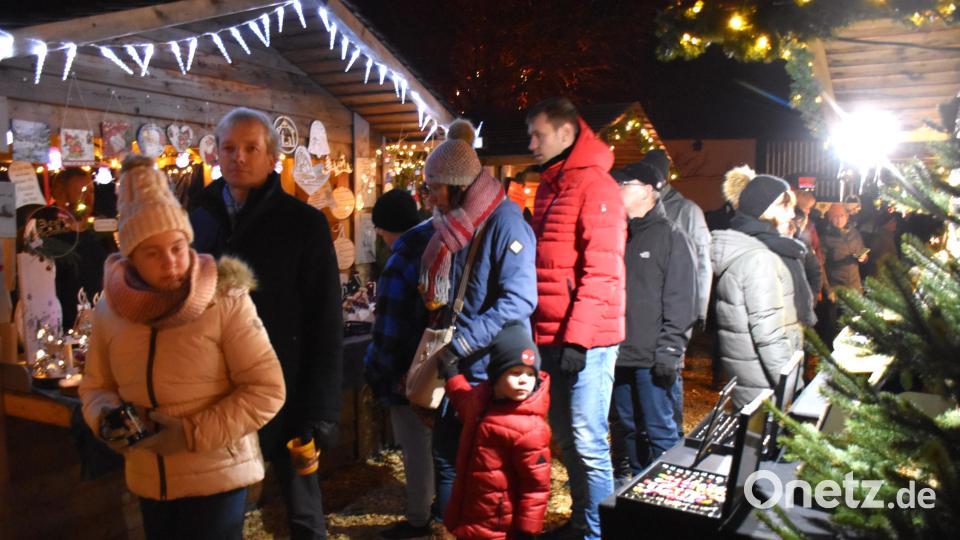 Der gesamte Fischhofpark war von gut gelaunten Besuchern belagert. Bild: ubb
