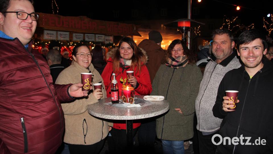 Unter Freunden lässt man sich den Glühwein schmecken. Bild: kro