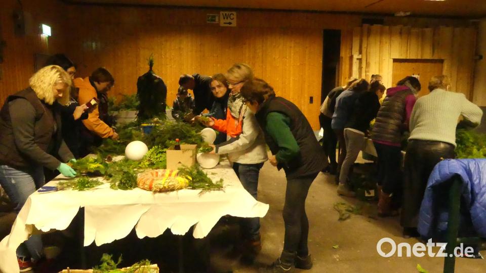 Viele fleißige Helfer. Bild: rn