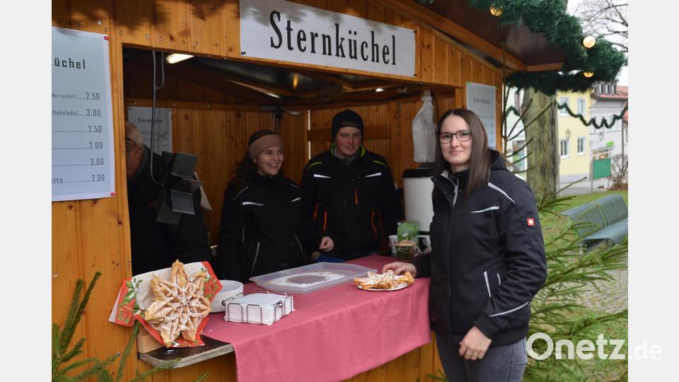 Süße Köstlichkeiten wie die Sternküchel sind auch ein Augenschmaus. Bild: dob