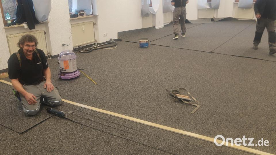 Die Brander dürfen sich auf eine moderne Gemeindebibliothek freuen. Sie soll im Frühjahr eröffnet werden, berichtete Bürgermeister Bernhard Schindler. Noch werden ehrenamtliche Mitarbeiter gesucht, vor allem "Fachleute" für Digitales. Bild: ld