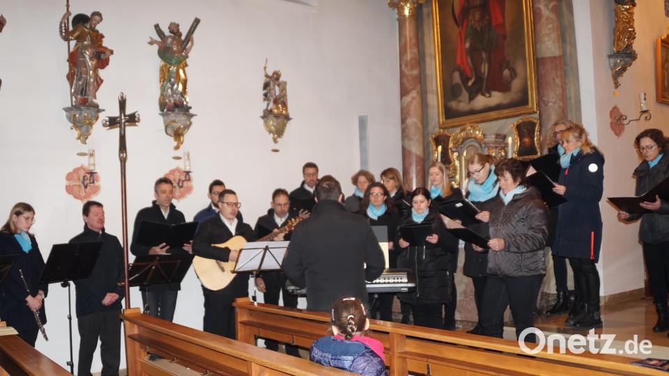 Die Gruppe Horizont sang Adventslieder voller Hoffnung. Bild: wel