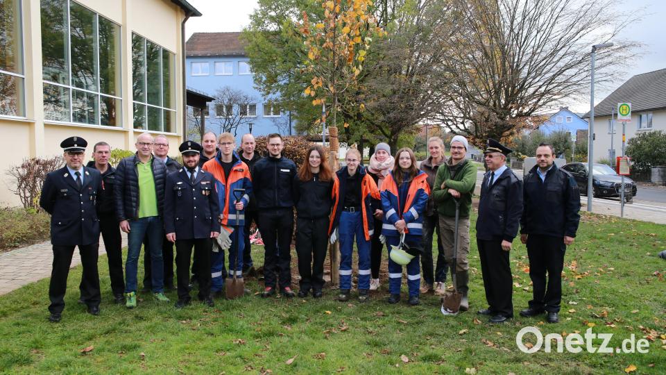 In Hahnbach kamen die Feuerwehren aus dem Inspektionsbereich IV zusammen. Bild: egl