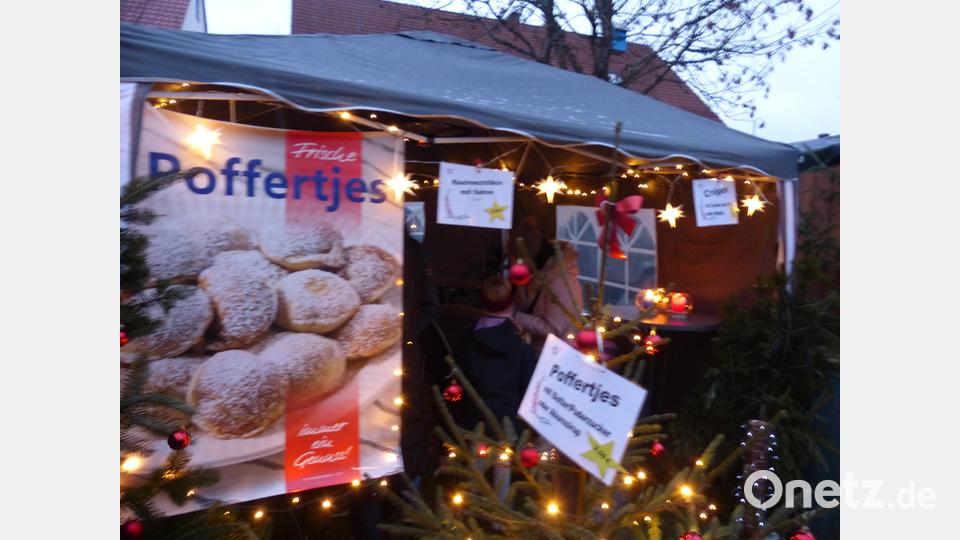 Poffertjes waren zum ersten Mal bei der Dorfweihnacht in Neudorf im Angebot Bild: hme