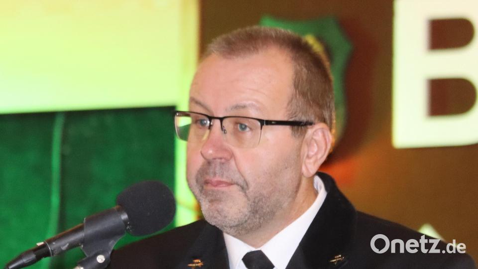 Armin Kraus, der Vorsitzende des Bergknappenvereins, führte durch die Barbarafeier. Bild: mfh
