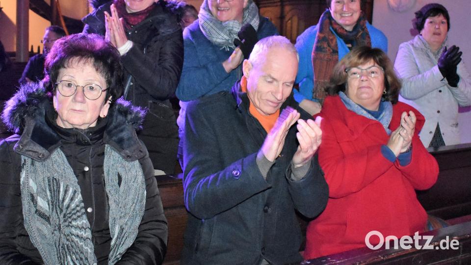 Im Publikum war auch Norbert Neugirg von der &quot;Altneihauser Feierwehrkapell&#039;n&quot;. Bild: rgr