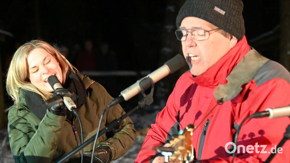 Carolin Winkler und Rick Britton musizieren im Duett. Bild: gf