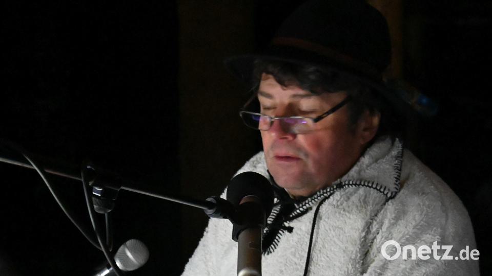 Sam Kraus ist Texter, musikalischer Leiter, Organisator und Chef der Sorghofer Waldweihnacht. Bild: gf