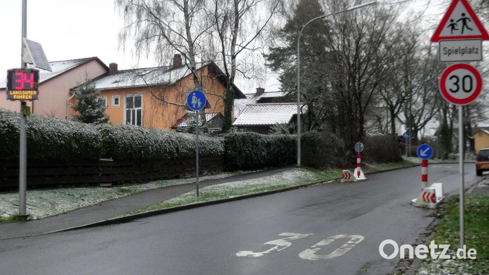 In der Straße nach Brandweiher steht in Neunkirchen eines der zwei neuen Temposys-Geräte. Bild: R. Kreuzer