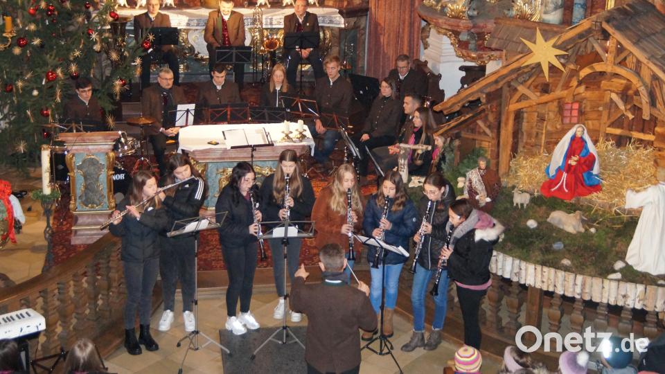Der Nachwuchs der Blaskapelle demonstrierte auch sein Können Bild: wel
