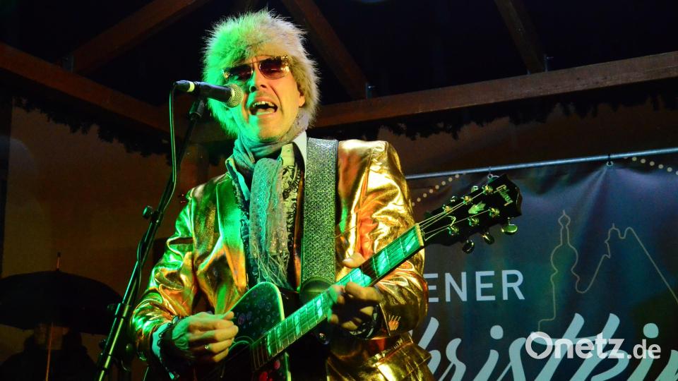 Johnny Gold begeistert auch bei Regenwetter seine Fans. Bild: Kunz
