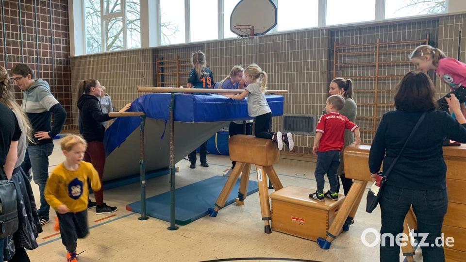 Beim TV-Indoorspielplatz in der Eglseeturnhalle war Bewegung das A und O. Bild: dob