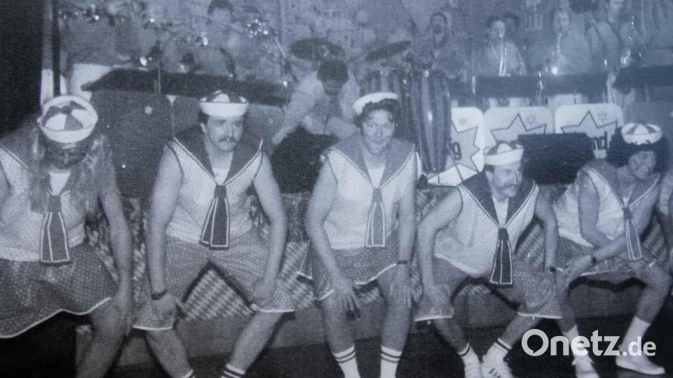 Einer der früheren Höhepunkte in der Faschingszeit war im Februar der Sängerball mit der Bigsound-Band und dem Männergesangverein. Repro: gz