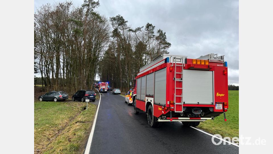 Nahe Holnstein in der Gemeinde Neukirchen bei Sulzbach-Rosenberg ist es zu einem tödlichen Unfall gekommen. Bild: lei