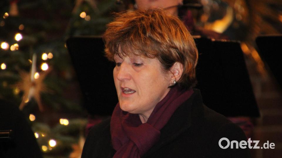 Solistin Uschi Steppert sang auf dem Weihnachtskonzert in Tirschenreuth &quot;Et Misericordia&quot;. Bild: kro