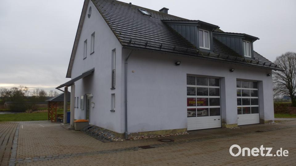 Die Zukunft des Feuerwehrhauses Kaltenbrunn ist ungewiss. Kommt eine Erweiterung oder ein Neubau? Eine Studie soll Aufschluss geben. Bild: bk