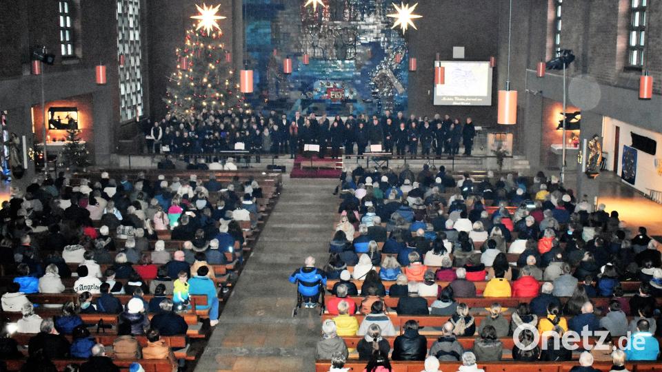 Die Grafenwöhrer Friedenskirche war voll besetzt. Bild: rgr