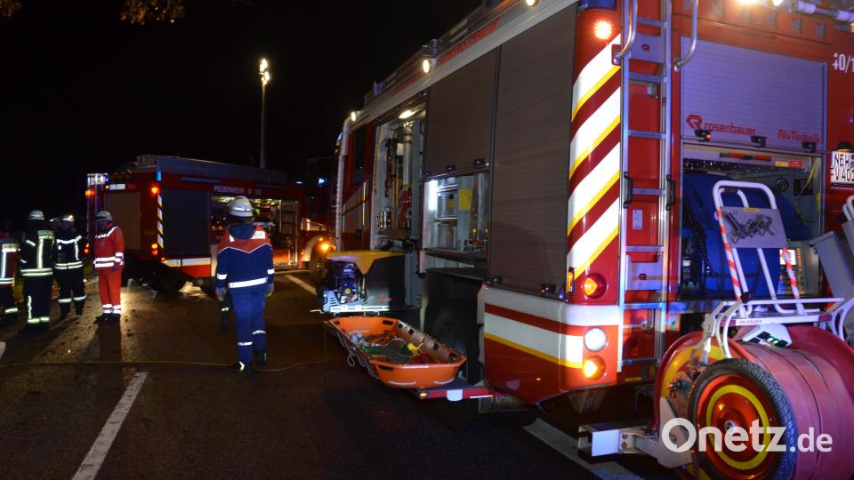 Beim Unfall an der Galgenberg-Siedlung verletzte sich ein 60-jähriger Autofahrer in der Nacht auf Samstag sehr schwer. Bild: dob