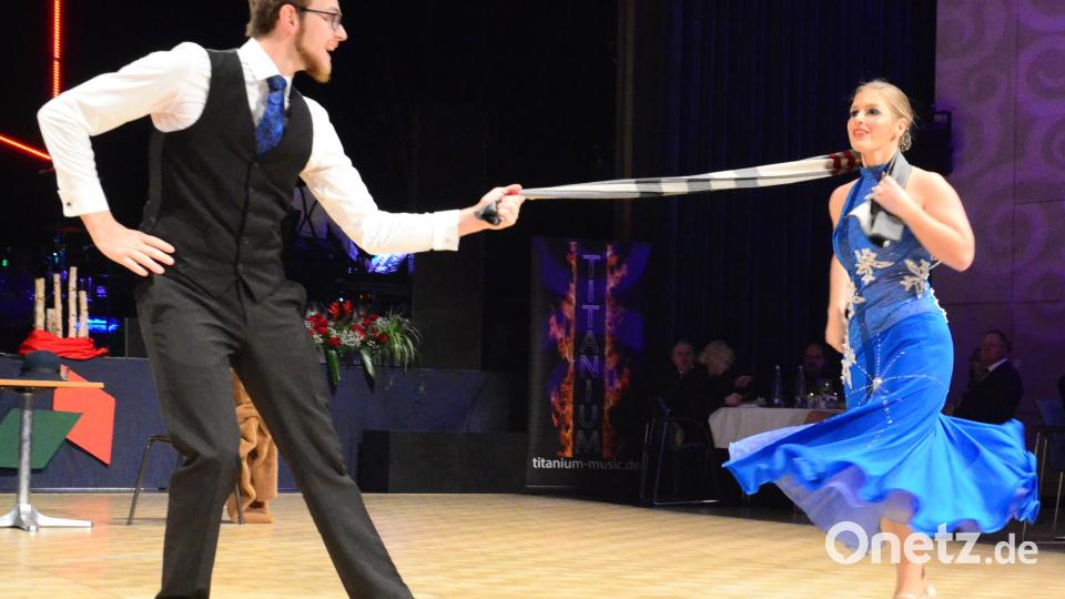Einlage der Tanzschule Höllriegl. Bild: Kunz