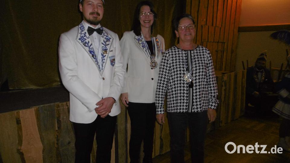 Lisa Wittkowski freute sich über ihren Faschingsorden. Bild: mma