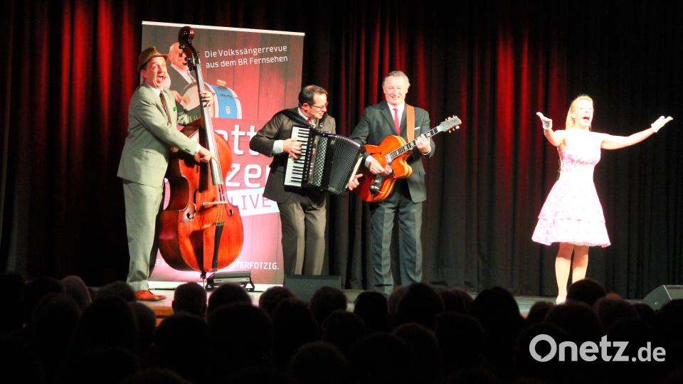 "Conny und die Sonntagsfahrer" begeisterten mit Hits aus den 1950er und 1960er Jahren. Bild: stg