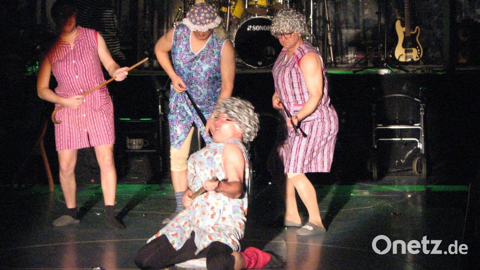 Der Renner des Abends war der Auftritt der Spice Girls, die ihr Publikum mit vielen tänzerischen Einlagen begeisterten. Bild: knh