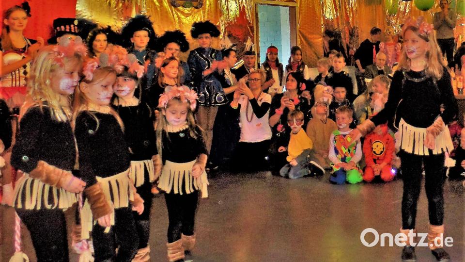 Die Gardemädchen werden auch diesmal mit ihren Auftritten für Faschingsfreude sorgen. Archivbild: jml