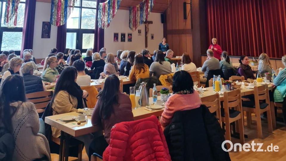 Der Ring junger Landfrauen Tirschenreuth hatte nach Wiesau zum Landfrauenfrühstück geladen. Bild: Janine Wührl /exb