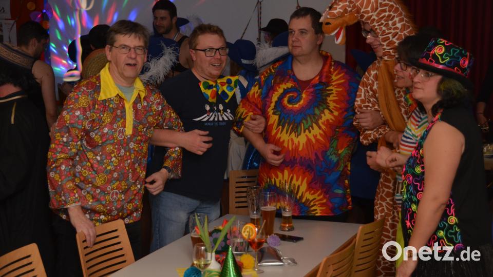 Beim Pfarrfasching ging es erstmals seit zwei Jahren wieder bei einer bunten und turbulenten Faschingssause rund. Bild: dob