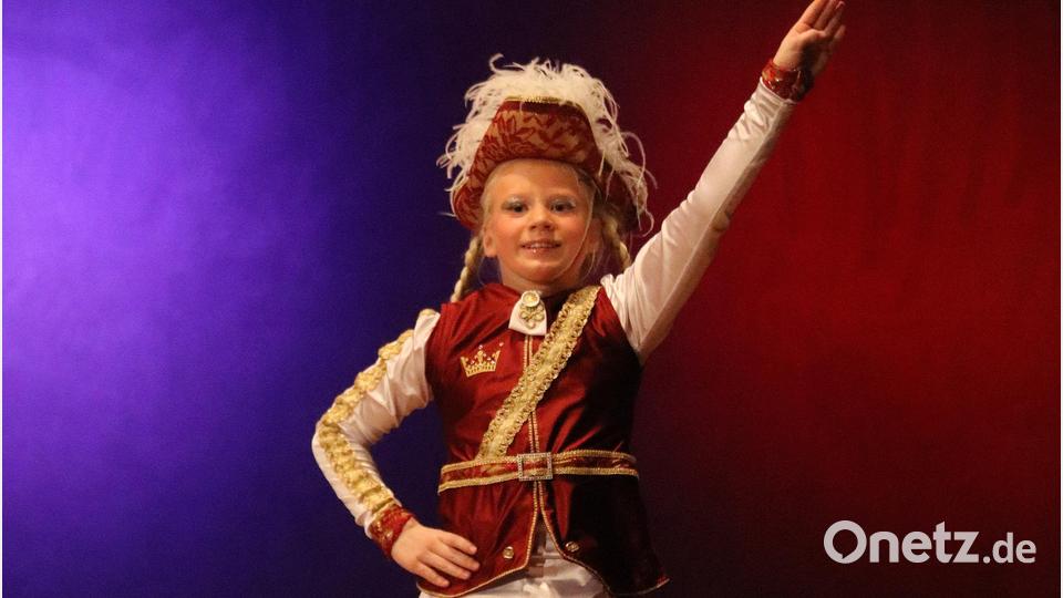 Eines der vier Auerbacher Tanzmariechen. Bild: mfh