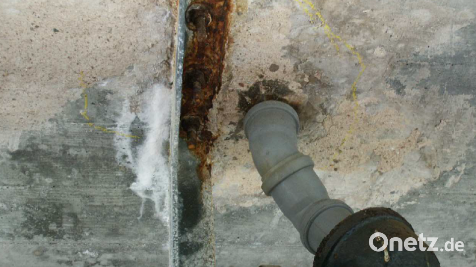 Massive Schäden an einer der Brücken bei Schwarzenbach machen eine Sanierung erforderlich. Die B470 ist deswegen voraussichtlich bis weit in den Herbst gesperrt. Bild:  Staatliches Bauamt Amberg-Sulzbach/exb