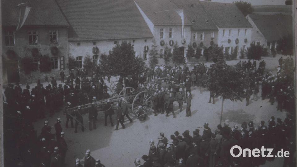 Der Kreisfeuerwehrtag fand 1903 am damaligen Marktplatz in Grafenwöhr statt. Bild: sne