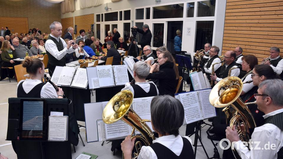Der Musikverein Haselmühl-Kümmersbruck sorgte für die passende Umrahmung des Neujahrsempfangs. Bild: Stephan Huber