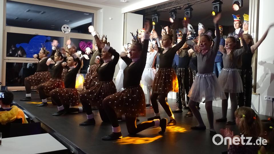 Die Juniorengarde beim Showtanz. Bild: ll