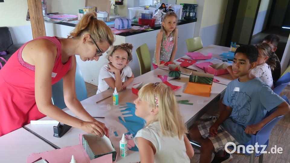 Bei Ferienaktionen, wie hier im Jugendzentrum, werden Kinder betreut. Bild: Kunz