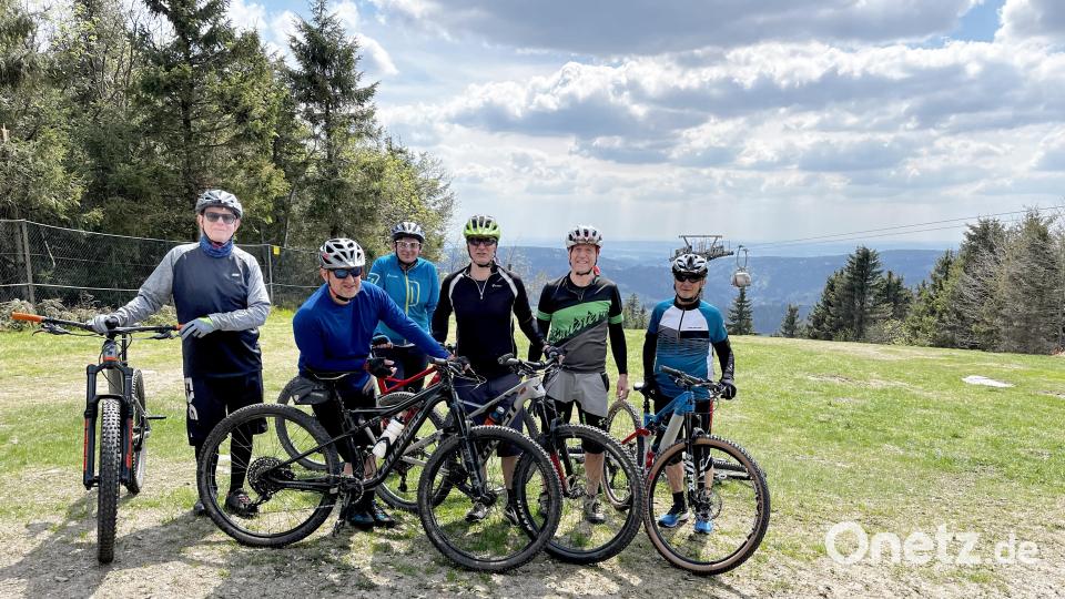 Die mittlerweile über 1200 Mitglieder der DAV Sektion Karlsbad sind nicht zum Wandern, Klettern oder Skifahren in den Bergen unterwegs, sondern auch mit dem Mountainbike. Bild: DAV Sektion Karlsbad/exb