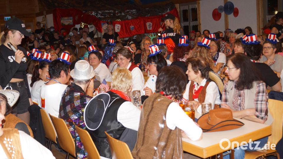 Razzia im Weiherner Dorfheim Bild: slh