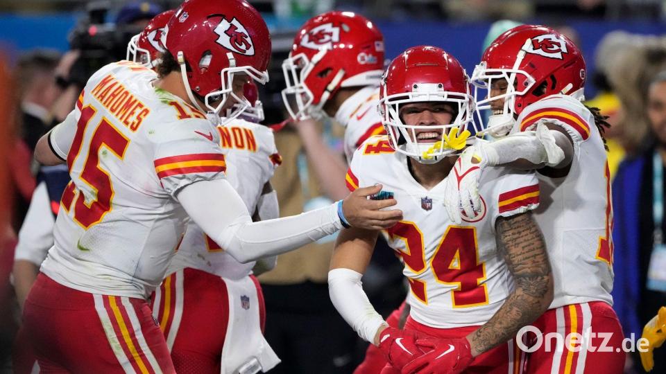Wide Receiver Skyy Moore (24) von den Kansas City Chiefs jubelt nach seinem Touchdown. Bild: Godofredo A. Vasquez/AP/dpa