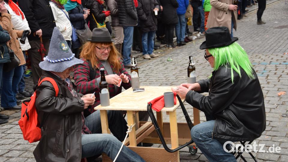 Ob auch heuer wieder eine Schafkopfrunde beim Schmidmühlener Faschingszug zusammengeht, muss noch abgewartet werden. Bild: bö