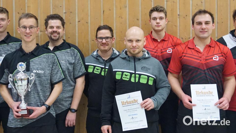 In der Bezirksliga-Konkurrenz siegte der SC Eschenbach (links) vor dem TV Nabburg (rechts) und der DJK Steinberg (Mitte). Bild: ttv