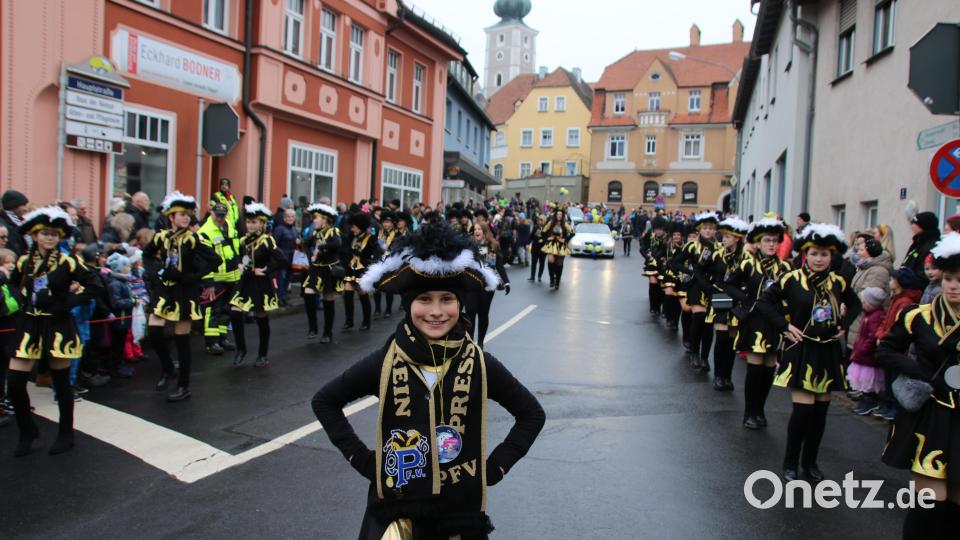 Das Kinderfunki führte den Pressather Faschingsverein an. Bild: sne