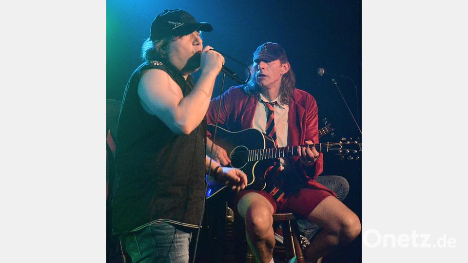 AC/DX feiern 20-jähriges Bühnenjubiläum. Bild: Kunz