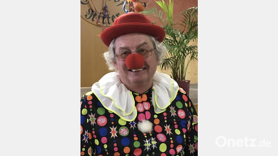 "Seniorenchef" Erich Freisinger brachte mit vielen Witzen alle zum Lachen. Bild: mma