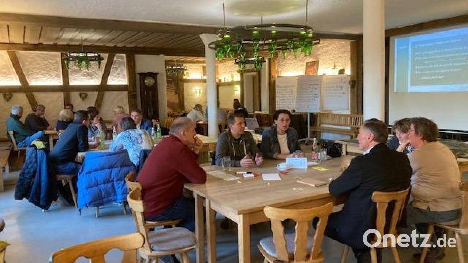 In der Projektwerkstatt im November vergangenen Jahres konnten die Bürger Wünsche, Probleme und Ideen erarbeiten. Archivbild: Eva Neugirg/exb