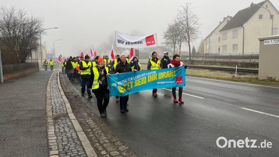 Eindrucksvolles Signal aus Grafenwöhr vor der nächsten Verhandlungsrunde Stationierungsstreitkräfte Bild: Kathrin Birner/Nico Riebl /exb