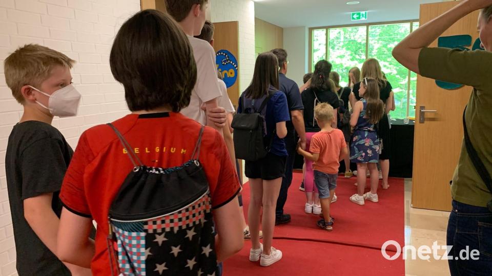 Schüler und solche, die es noch werden wollen. Bild: Gabi Schönberger